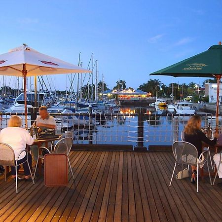 Bluewater Point Resort Мулулаба Екстериор снимка