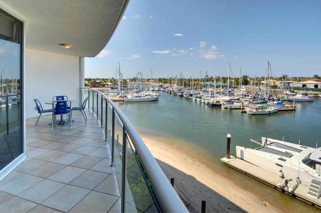 Bluewater Point Resort Мулулаба Стая снимка