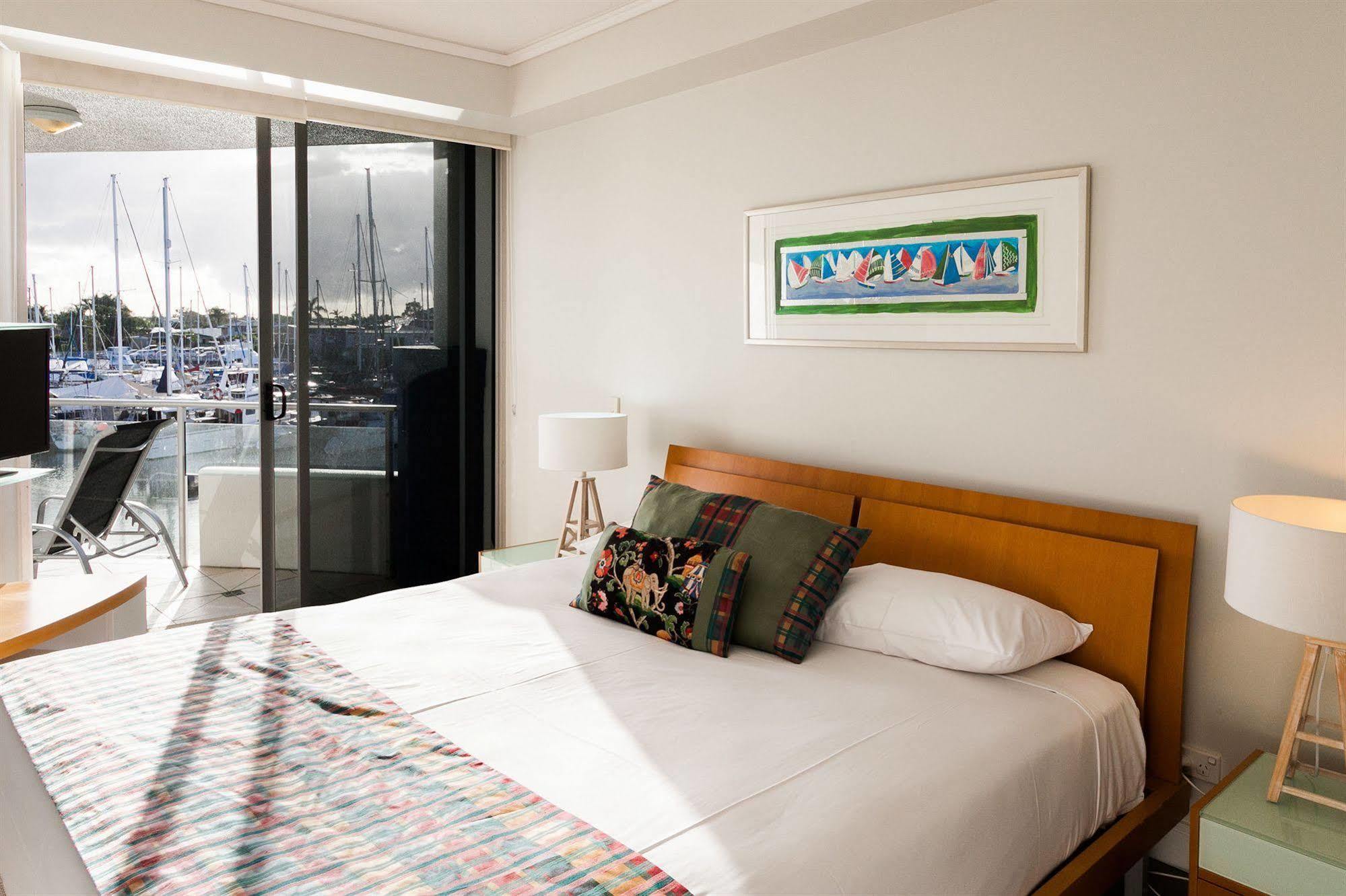 Bluewater Point Resort Мулулаба Екстериор снимка