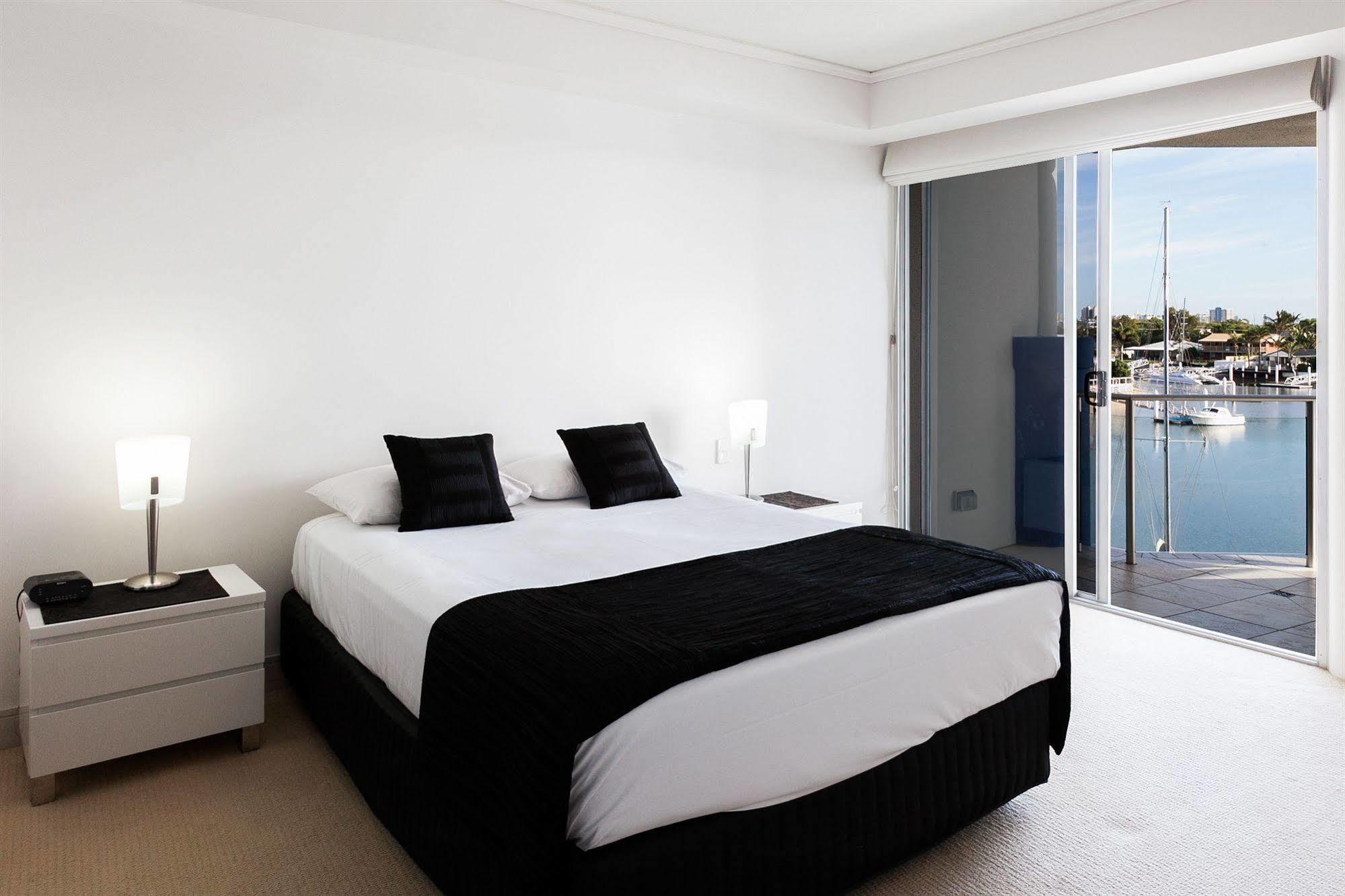 Bluewater Point Resort Мулулаба Екстериор снимка