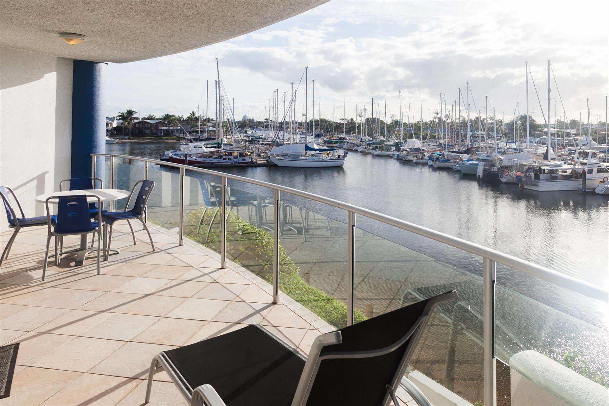 Bluewater Point Resort Мулулаба Екстериор снимка